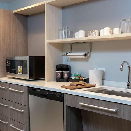 Home2 Suites By Hilton Indianapolis Airport Екстер'єр фото