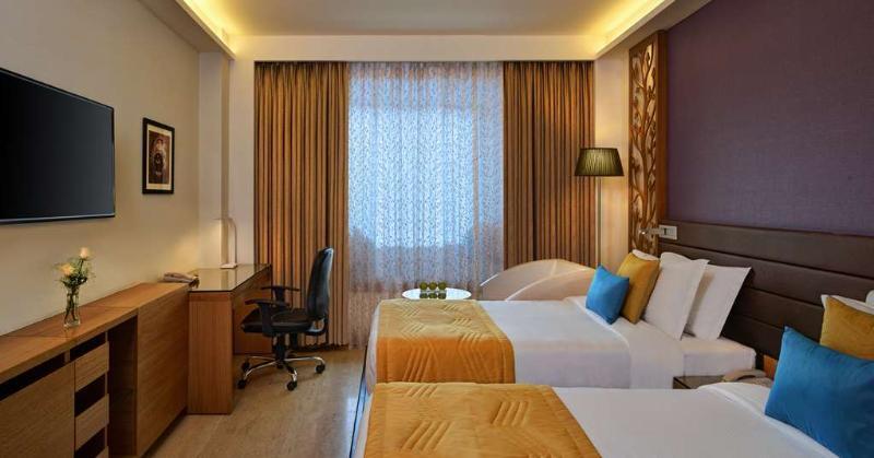 Home2 Suites By Hilton Indianapolis Airport Екстер'єр фото