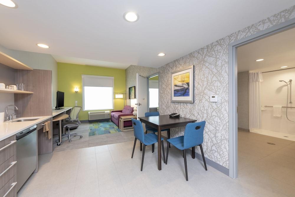 Home2 Suites By Hilton Indianapolis Airport Екстер'єр фото